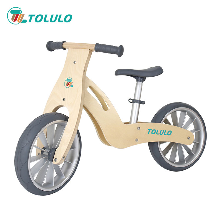 Egurrezko Balance Bike